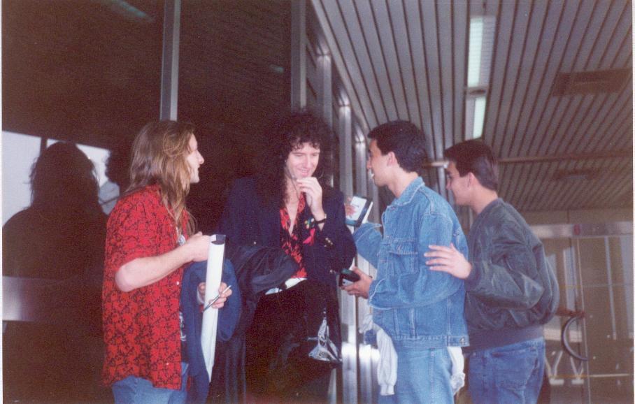Brian 1992 en argentina y Lizard band covers Queen