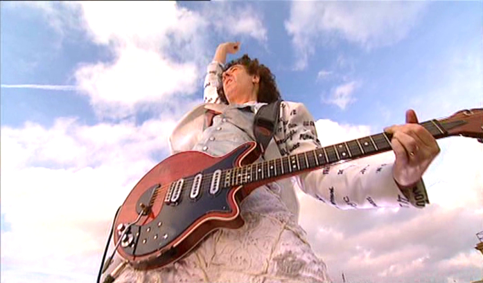 Brian on the palace roof June 2002