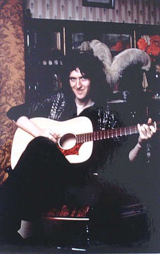 very very sexy Brian! yum!