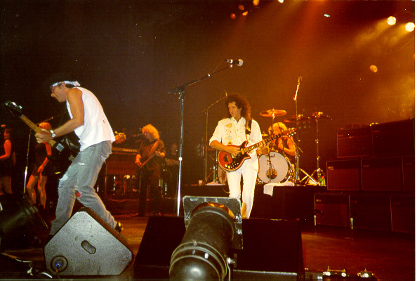 Brian and Jamie on Stage in Melbourne '98