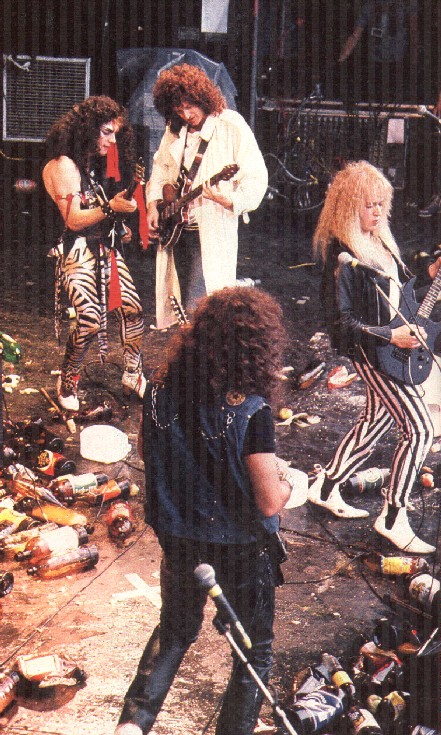 with BAD NEWS ( Reading 87')