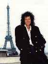 now i knew he was tall.........hehe!