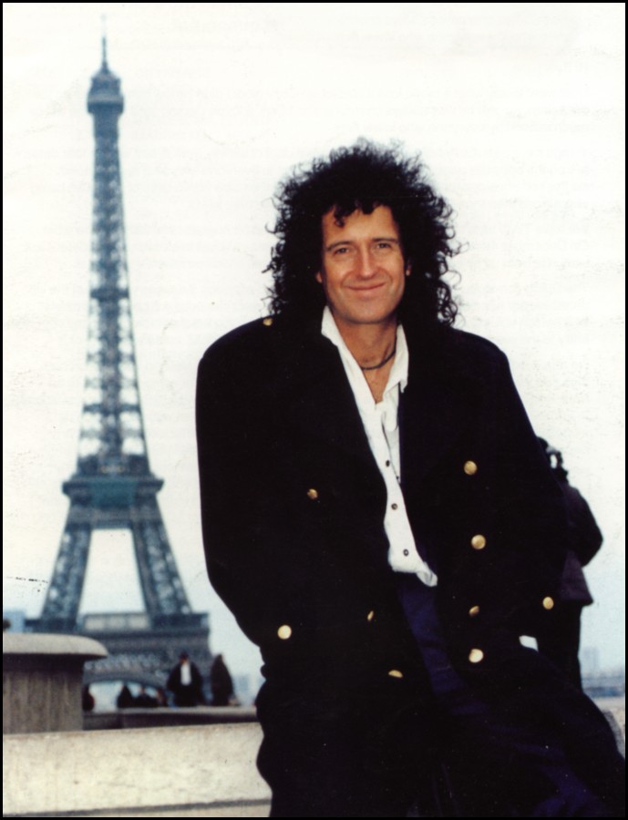 now i knew he was tall.........hehe!