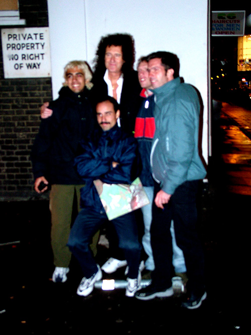 Brian May+ Dios Salve a la Reina 