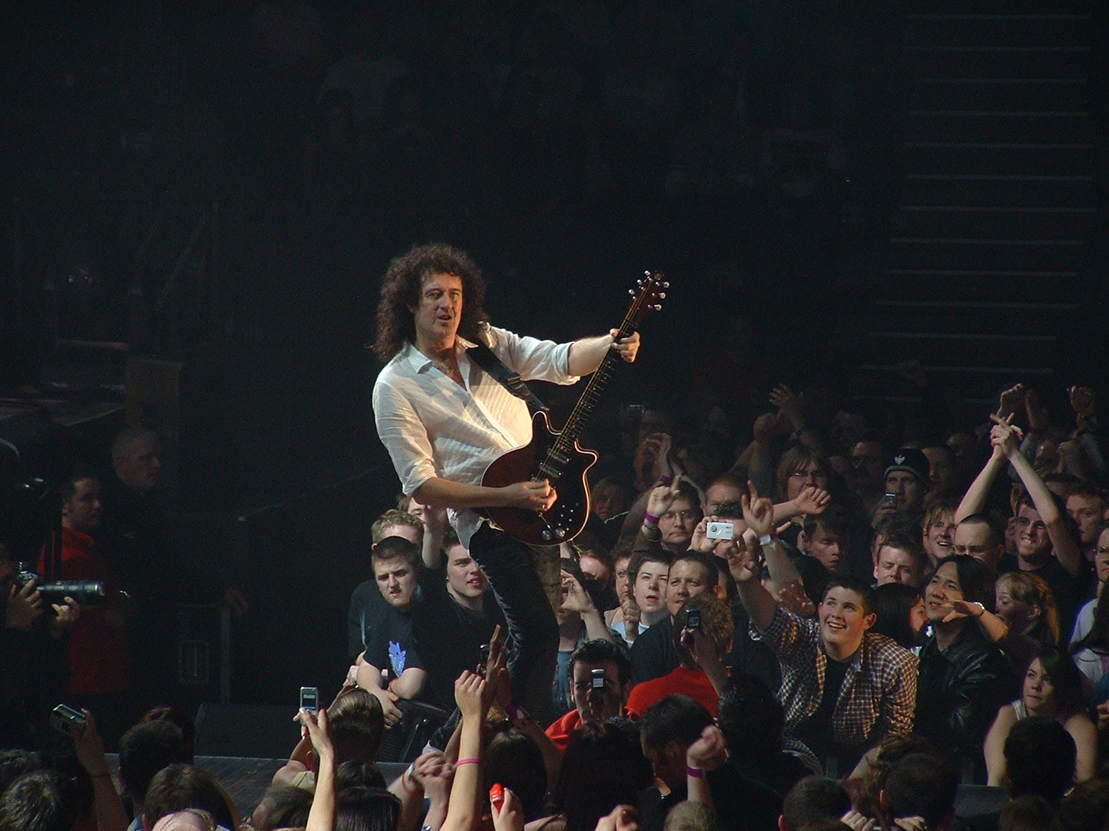 Queen @ Paul In Ireland (Belfast)