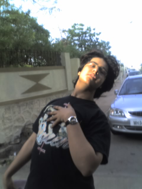 Me: Freddie inspired pose