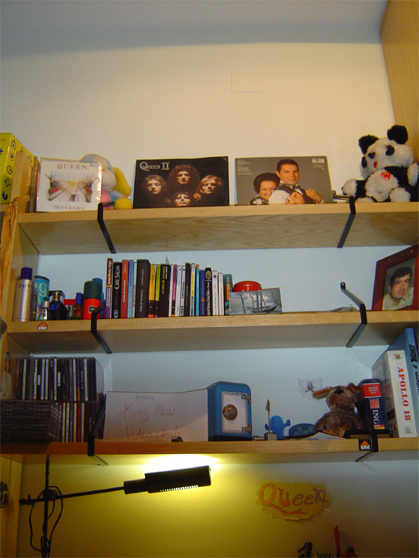 My room in 4 pics (part one)