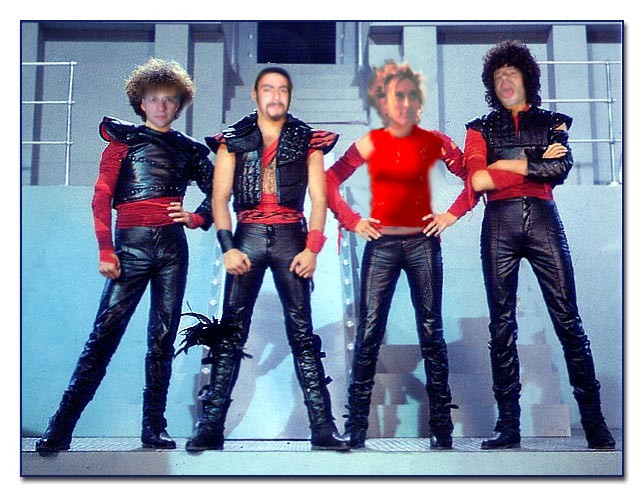 WE ARE HUGE QUEEN FANS!!!