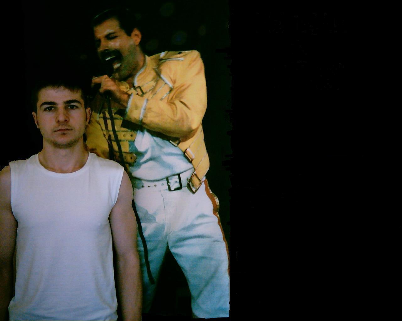 QUEEN FAN