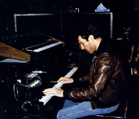 Fred soundcheckin'