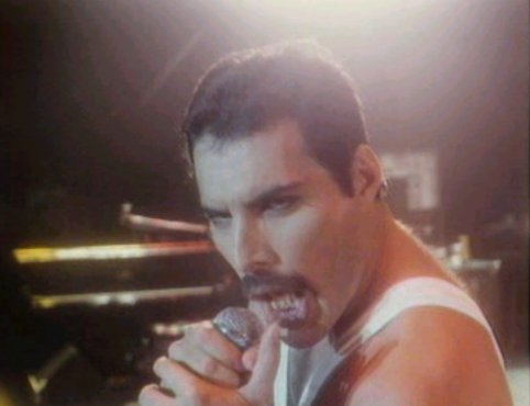 Hammer to Fall video 02