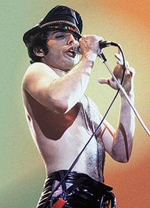 Bare chest + leather +in 1979 = SO SEXY !!!