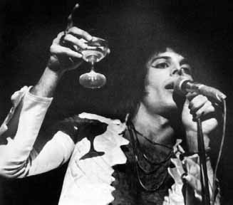 Champagne during the concert.......