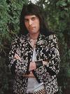 Freddie.........linda pose...