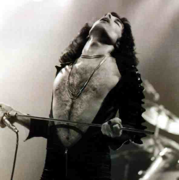 Freddie singing