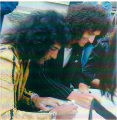 FREDDIE AND BRIAN IN JAPAN