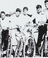 where's freddie on the foto ?