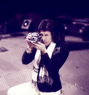 freddie take a foto