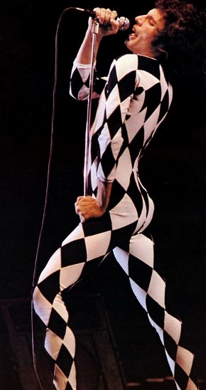 Freddie in USA, such a beautiful figure...