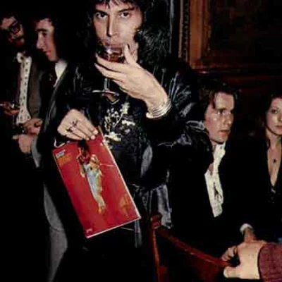 freddie_mercury_13