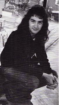 John Deacon looking sweet here!!