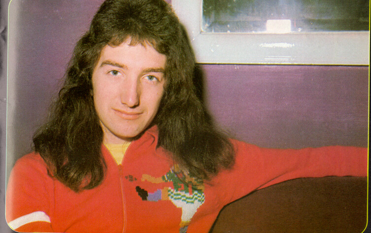 John Relaxed, Blue eyed 