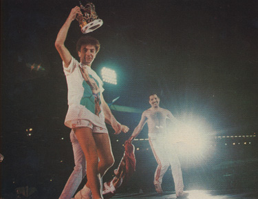 arg!!!!!!!!!!!!!!! he stole the crown !!!