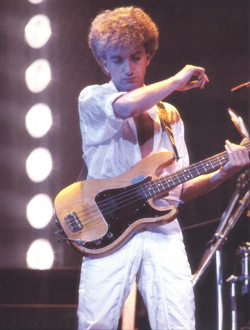 John From Hammer To Fall Video