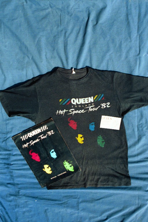 Milton Keynes '82 T-shirt, programme & ticket