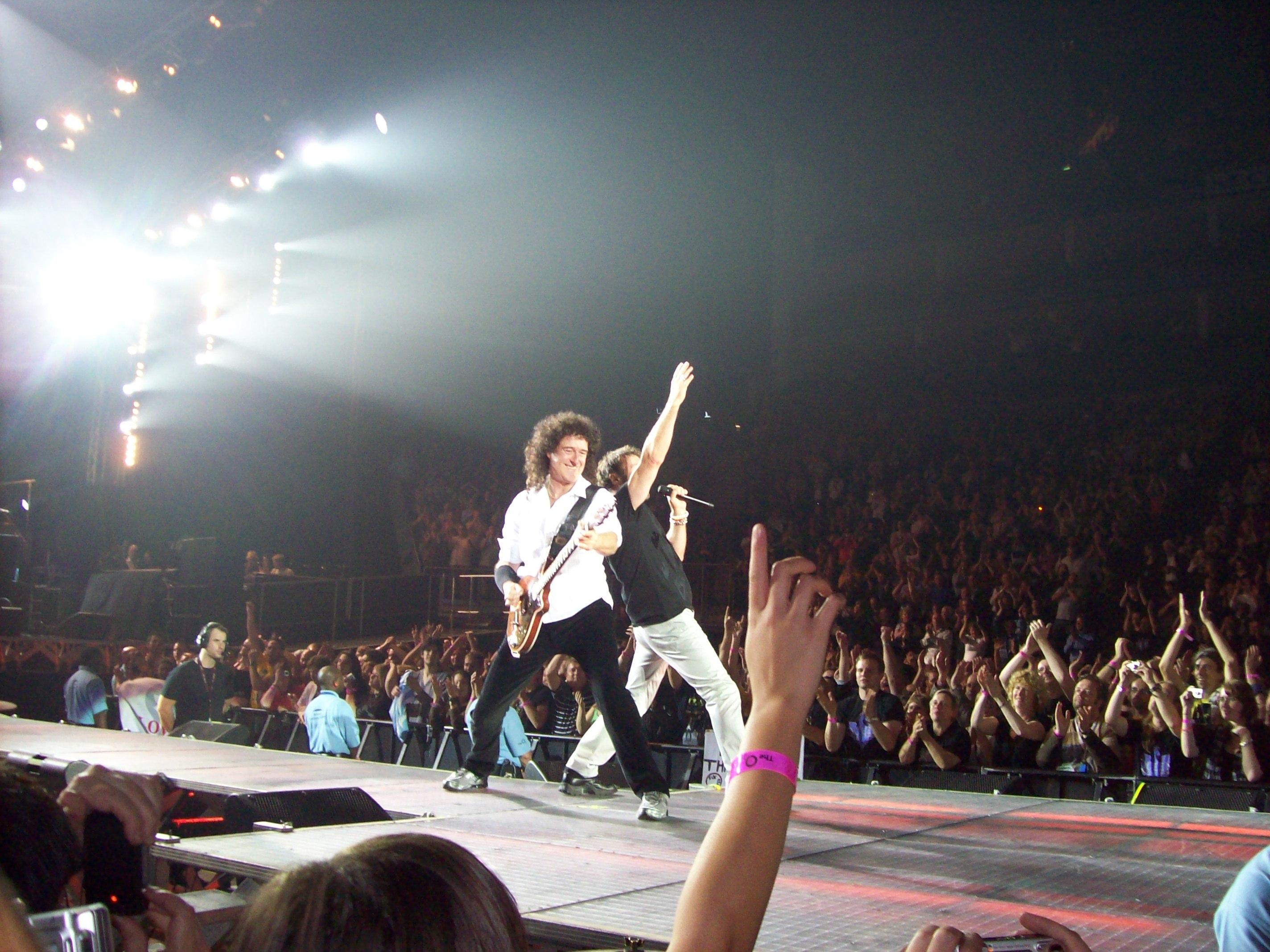 queen and paul rodgers live at the 02 13/10/2008