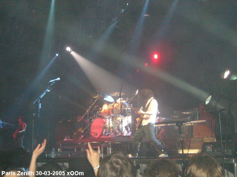 Queen+PR Paris-Zenith 30-03-2005 by xOOm (3/8)