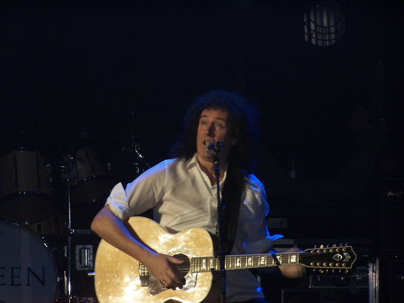 Brian plays 39 and LOML at Brixton Academy