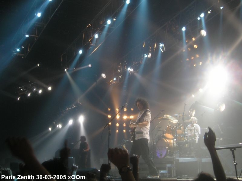 Queen+PR Paris-Zenith 30-03-2005 by xOOm (7/8)