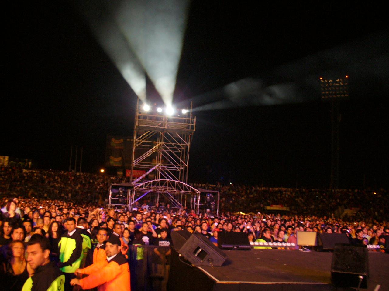 20.000 people in Chile, 19-11-08