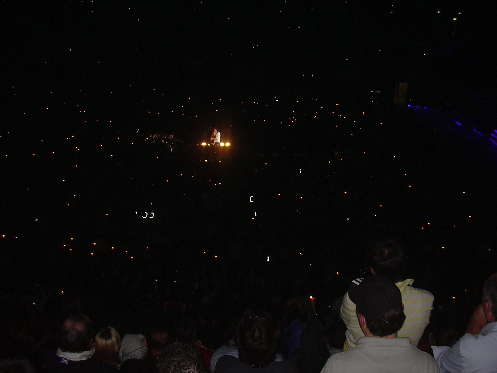 Live in Milano, 05-04-1005