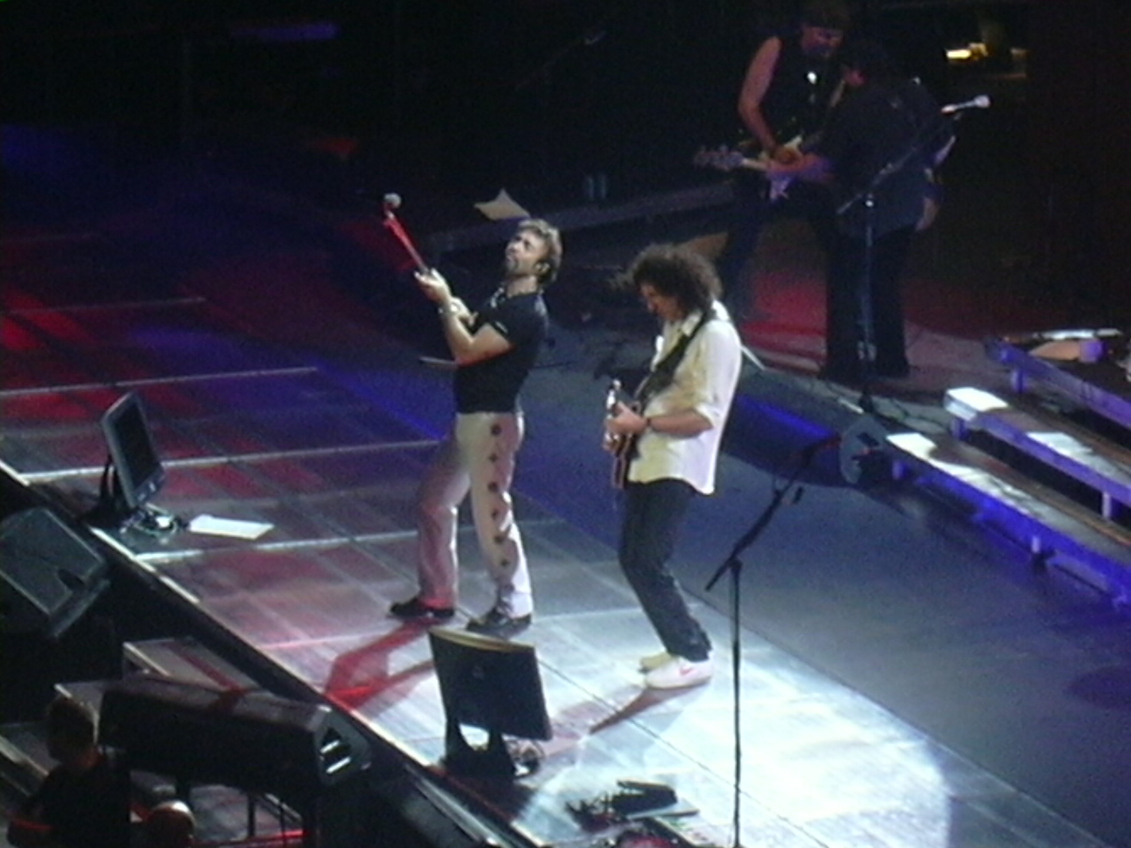 Live in Milano, 05-04-1005