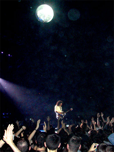BRIAN MAY MIRRORBALL