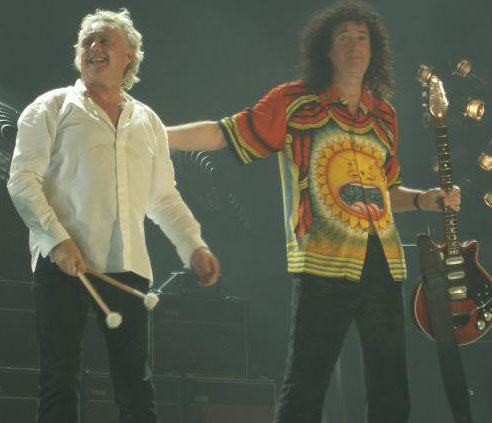 Rog and Bri.....friends will be friends!!!