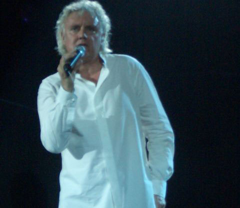 rog singing to you.. Enjoy it!!!
