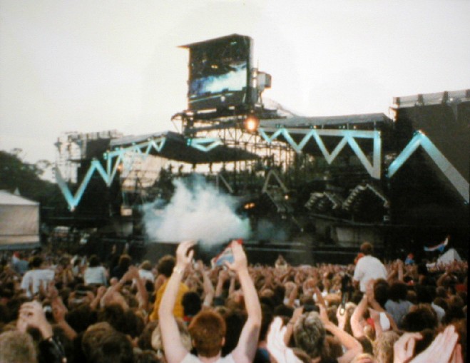 The Knebworth concert begins