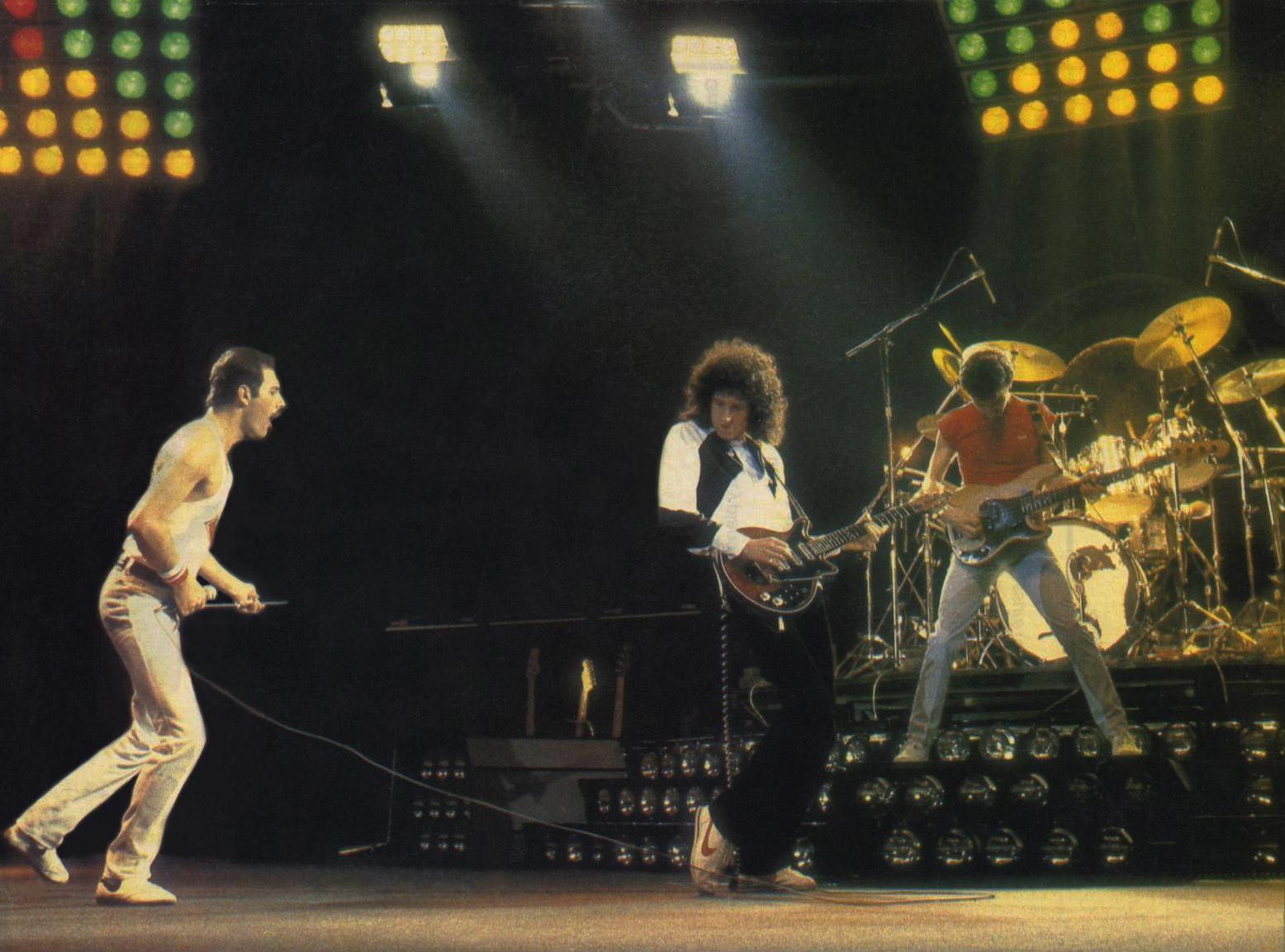 Hot Space Tour fixed Great Quality!!!