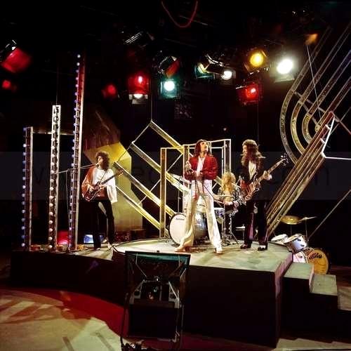 Early Queen