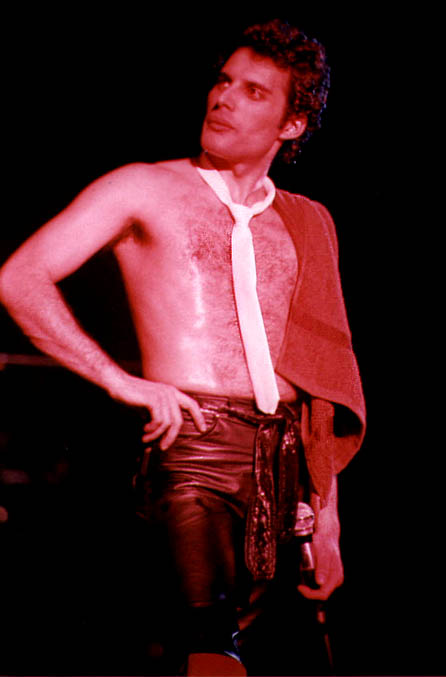 Newcastle 79 Freddie 1
