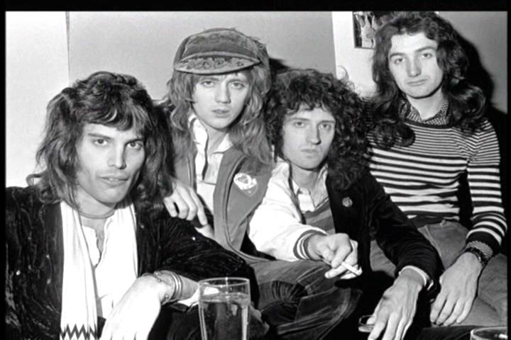 Queen in the beginning 2