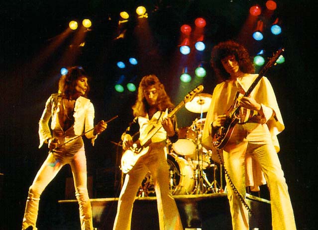 Queen live in the 70's