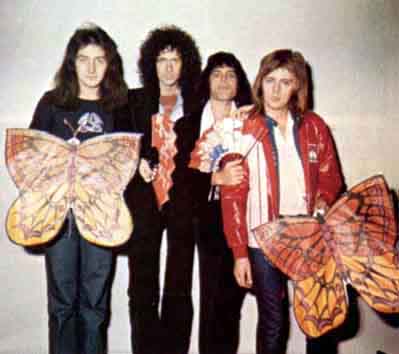 ridiculous queen with giant butterflies !