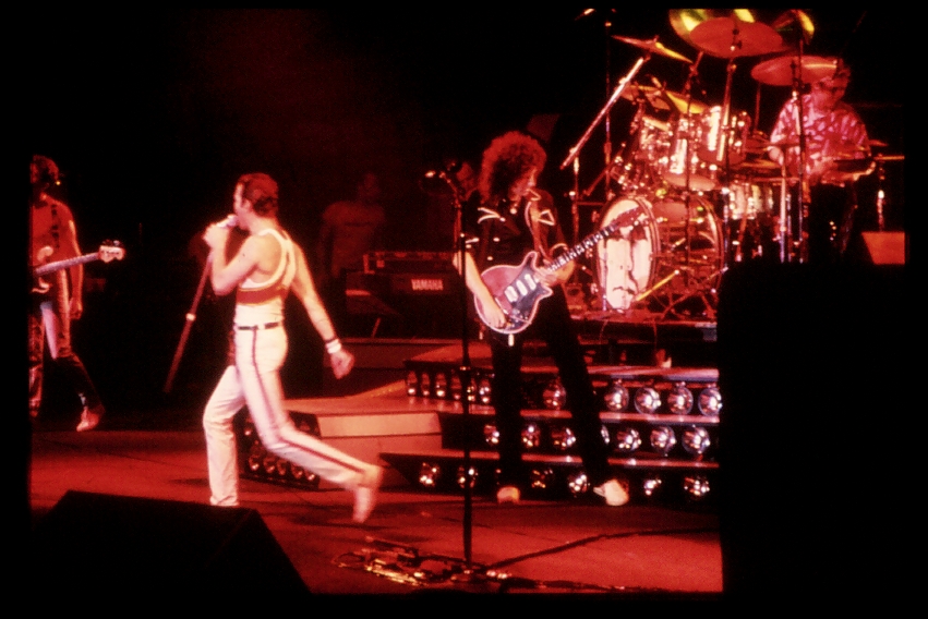 Queen on stage 1982