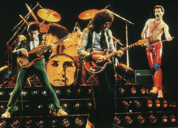 Queen live circa 1980
