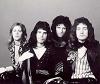 Queen in nuce