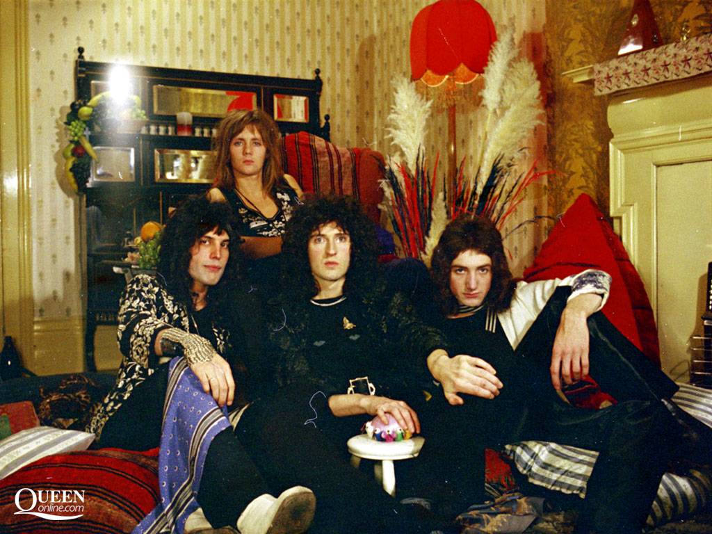 queen band in freddie house